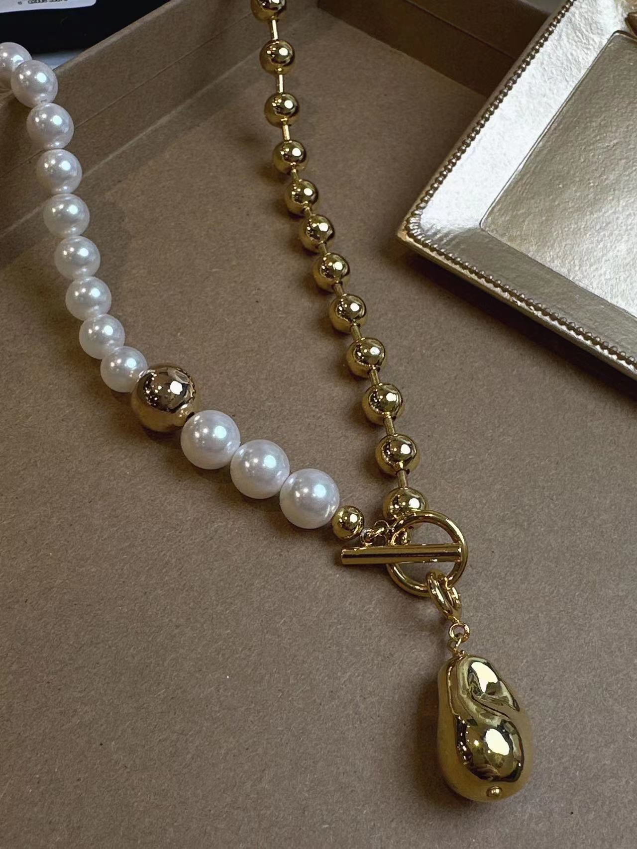 Pearl beaded necklace