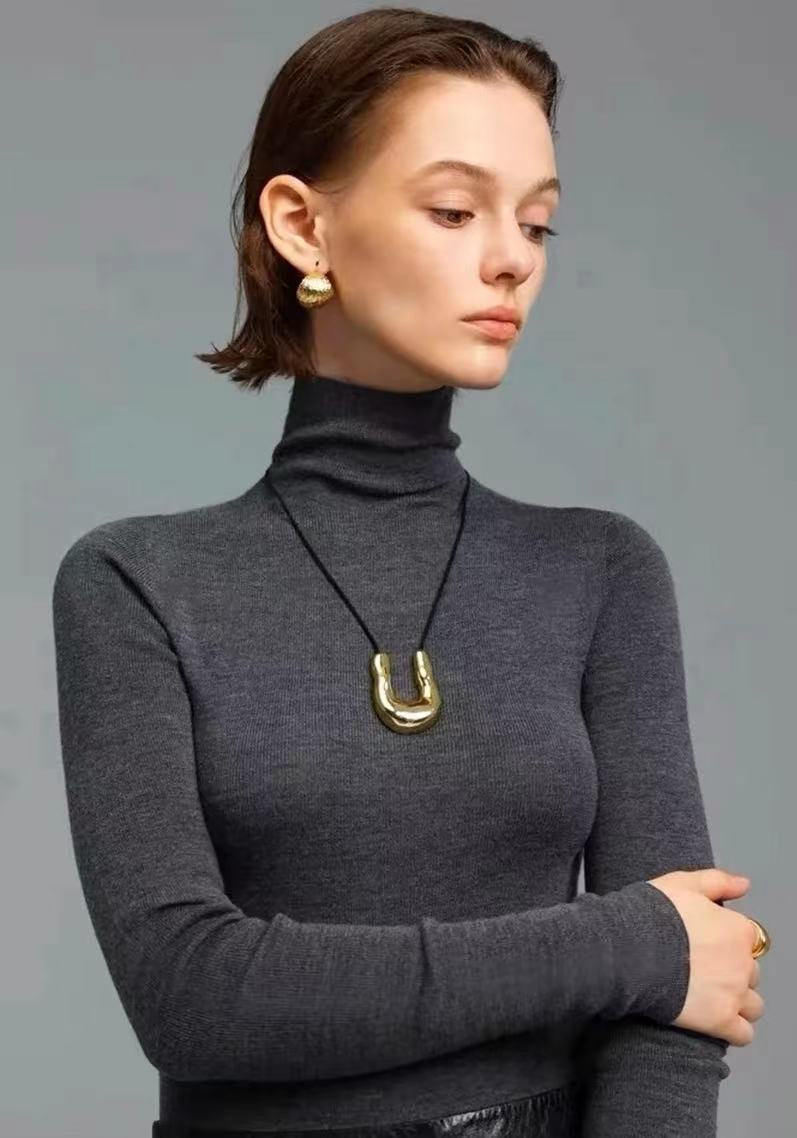 Gold U-Shape Necklace
