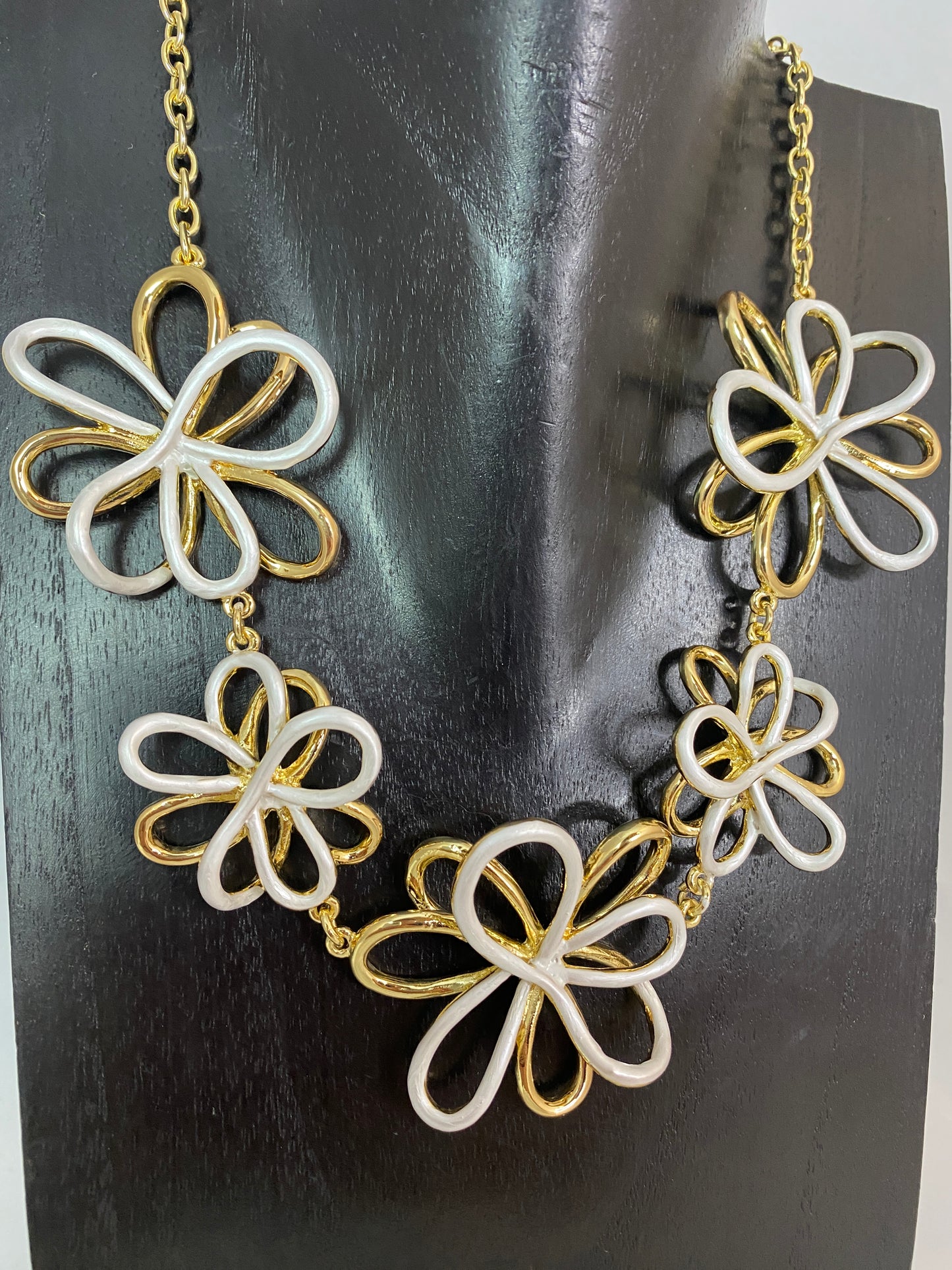 Gold and Silver Daisy Necklace and Earring Set