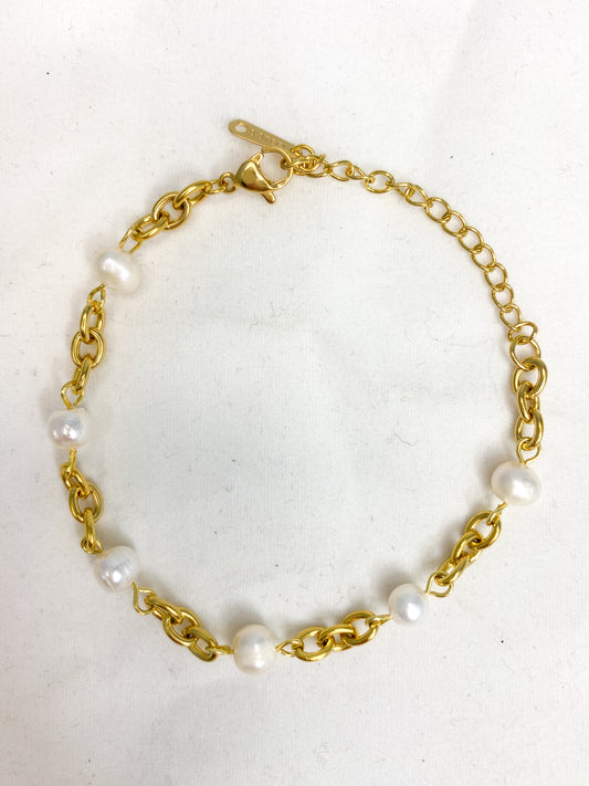 Small link pearl bracelet