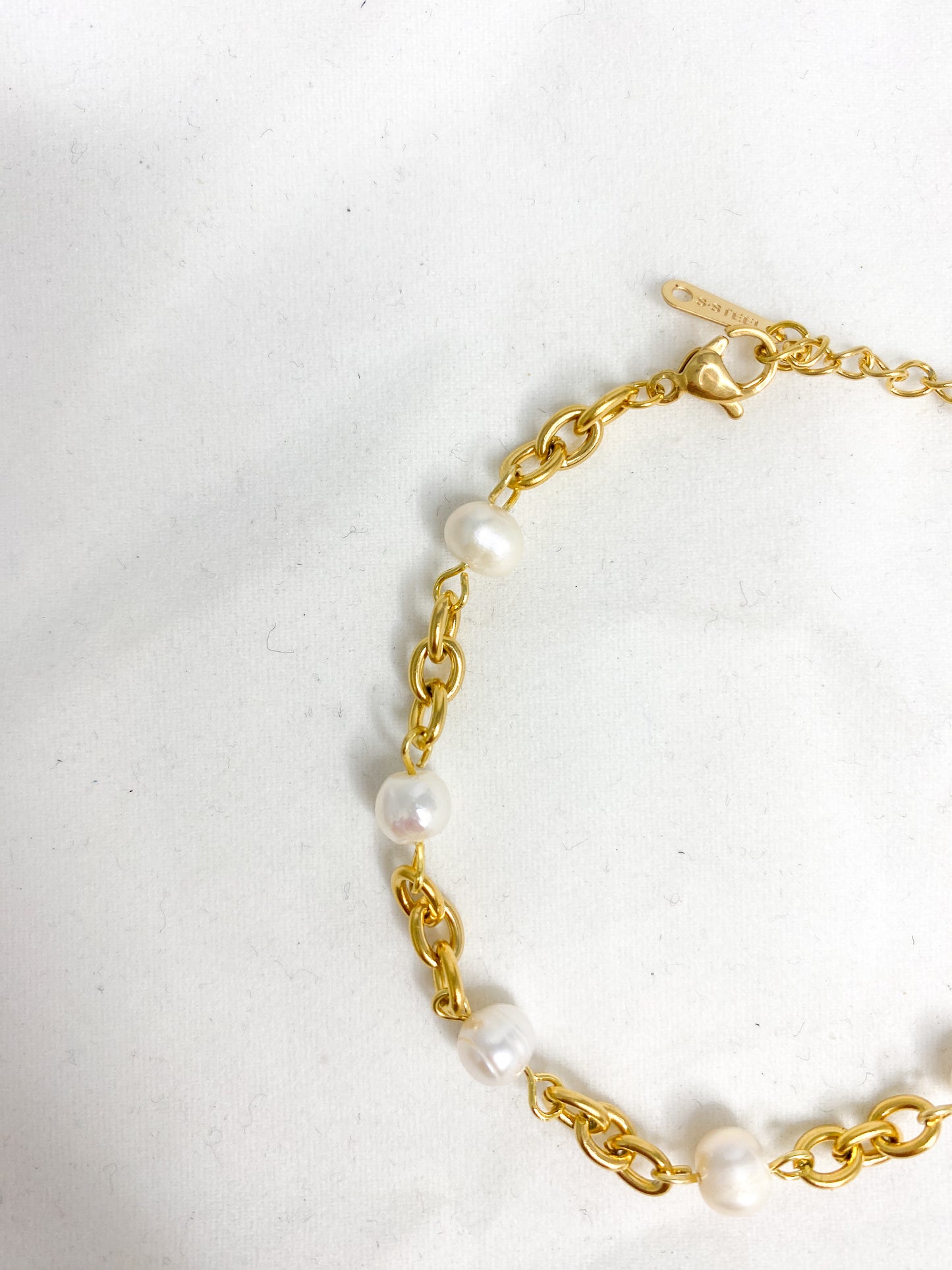 Small link pearl bracelet