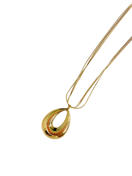 Gold Pendant Necklace